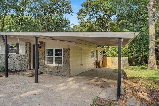 4 Evesham Lane, Bella Vista, AR 72714