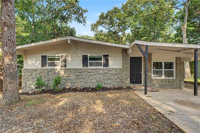 4 Evesham Lane, Bella Vista, AR 72714