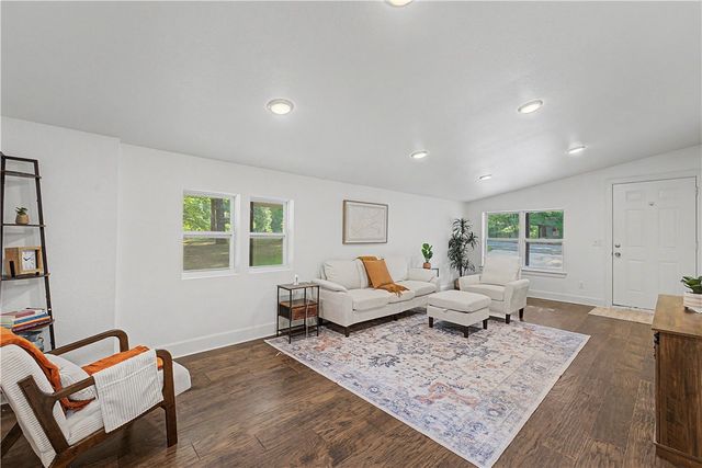 4 Evesham Lane, Bella Vista, AR 72714