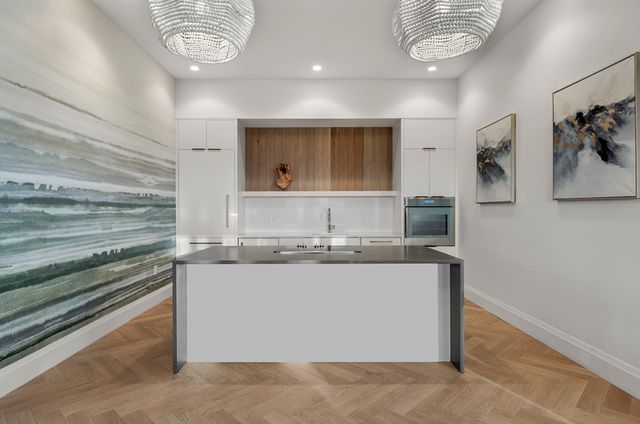 93 Bennington St 406, Revere, MA 02151