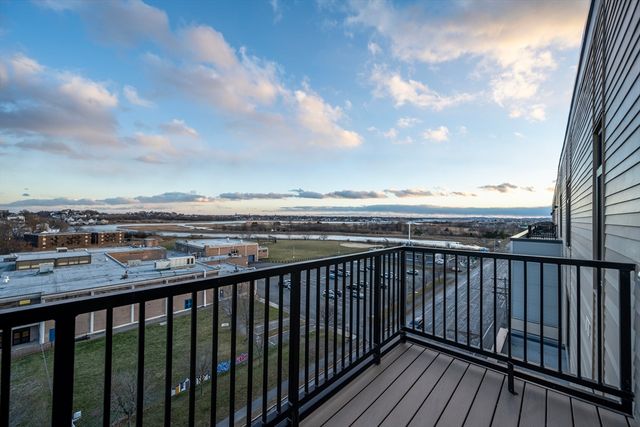 93 Bennington St 406, Revere, MA 02151