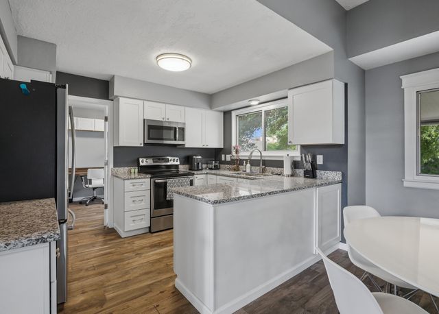 6804 Beck Drive NE, Albuquerque, NM 87109
