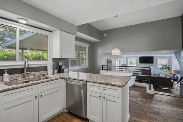 6804 Beck Drive NE, Albuquerque, NM 87109