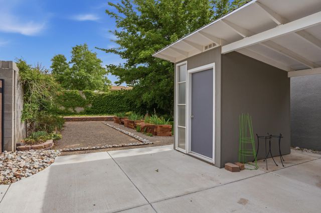 6804 Beck Drive NE, Albuquerque, NM 87109