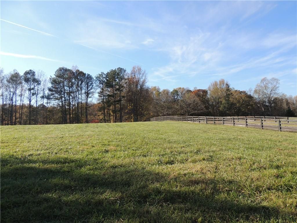 Image 32 of property listing at 12950 New Providence Road, Milton, GA 30004