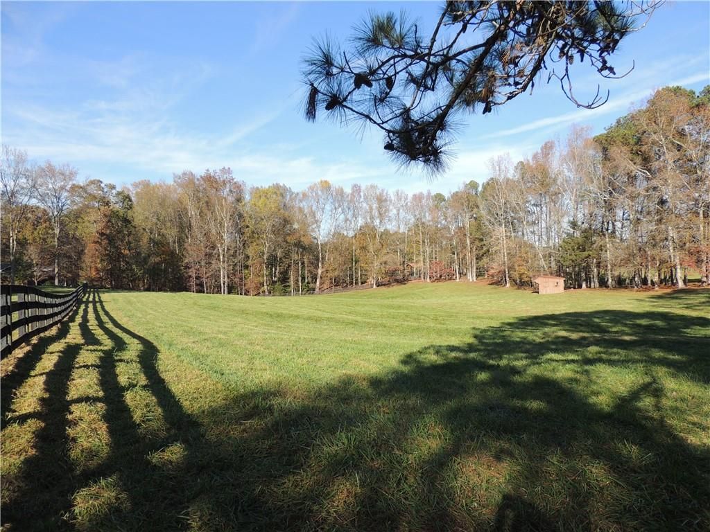 Image 39 of property listing at 12950 New Providence Road, Milton, GA 30004