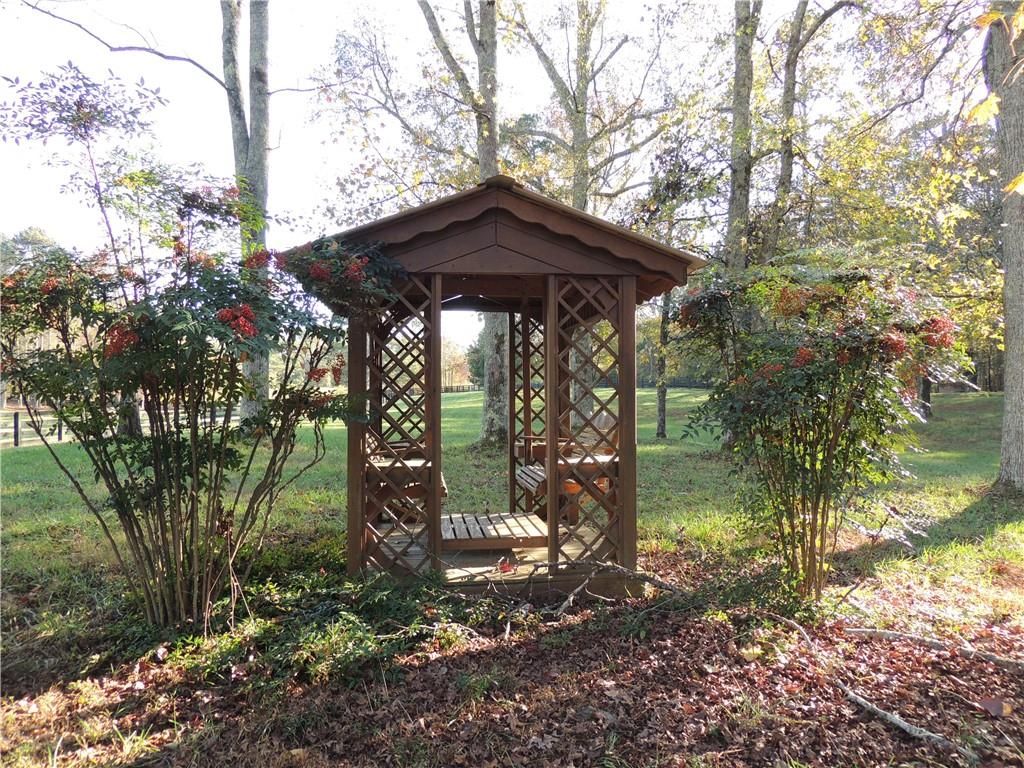 Image 49 of property listing at 12950 New Providence Road, Milton, GA 30004