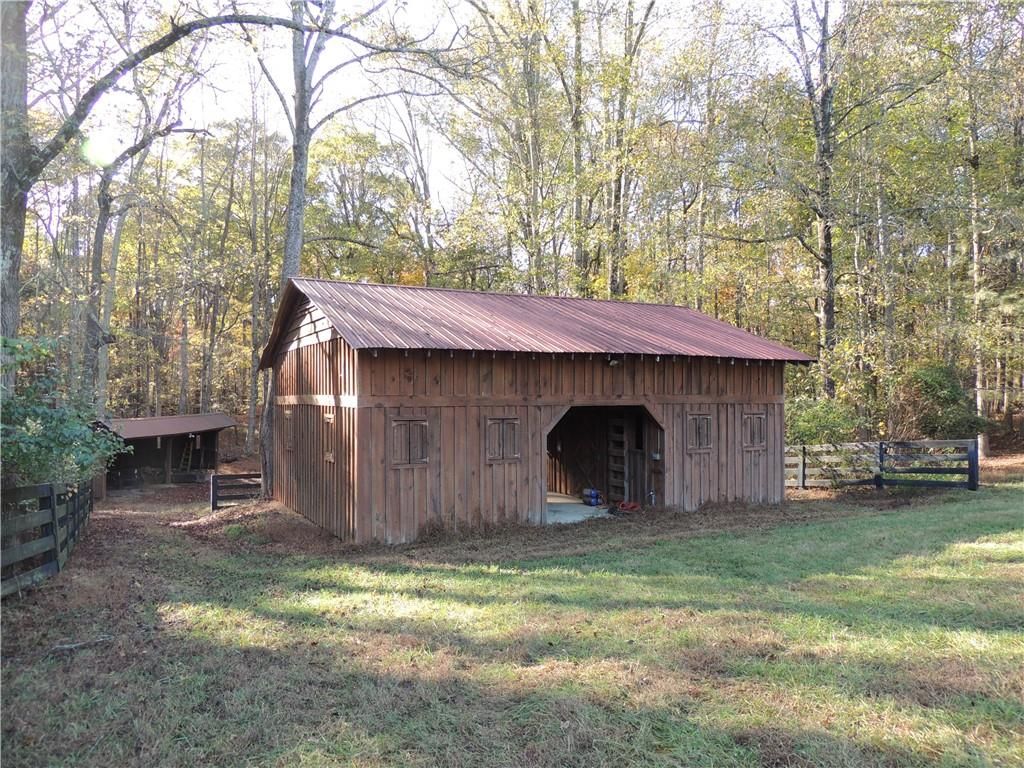 Image 50 of property listing at 12950 New Providence Road, Milton, GA 30004