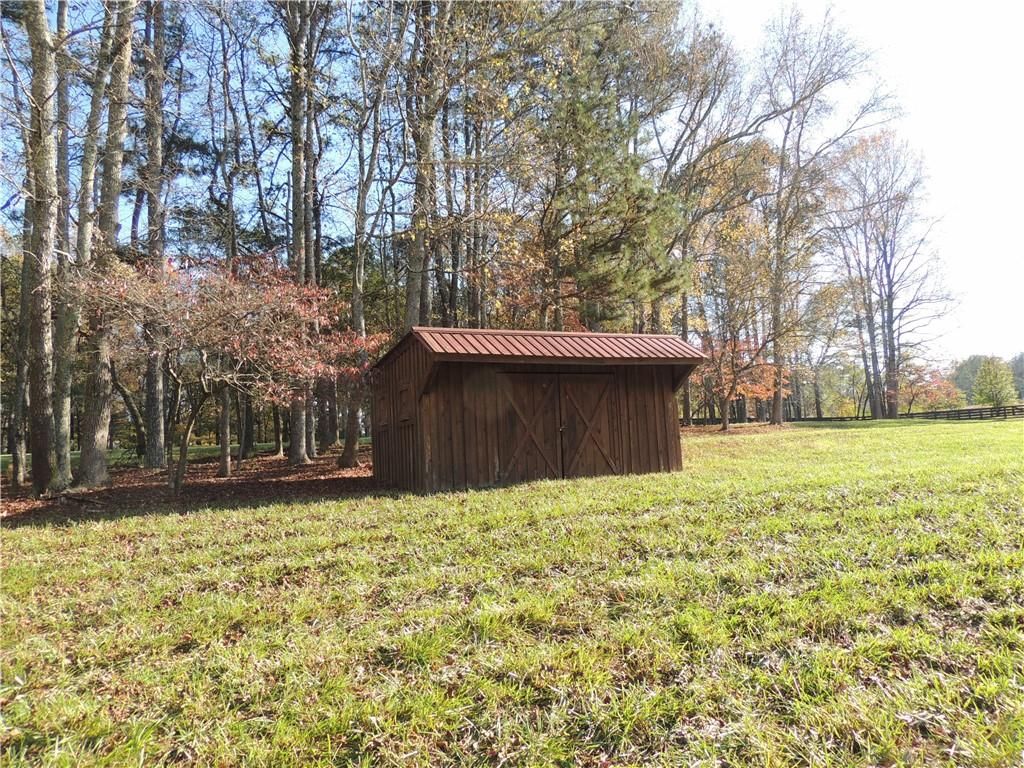 Image 52 of property listing at 12950 New Providence Road, Milton, GA 30004
