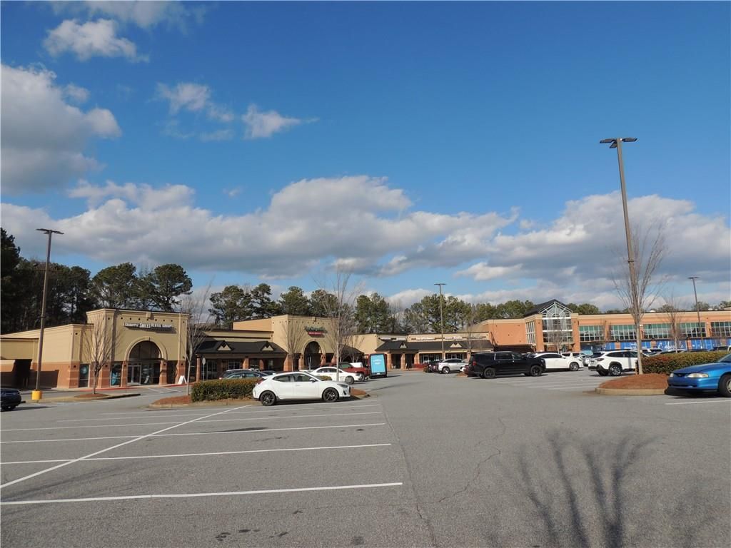 Image 88 of property listing at 12950 New Providence Road, Milton, GA 30004