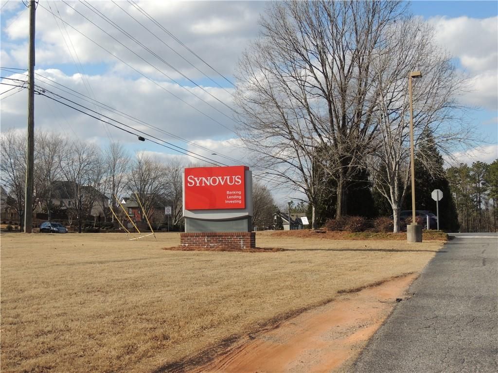 Image 91 of property listing at 12950 New Providence Road, Milton, GA 30004
