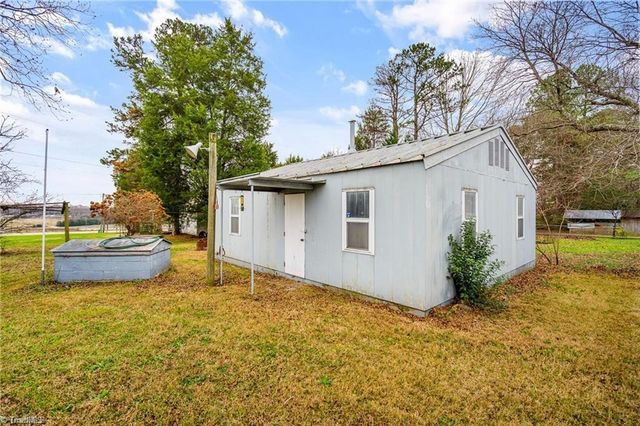 165 Lakeview Church Road, Linwood, NC 27299