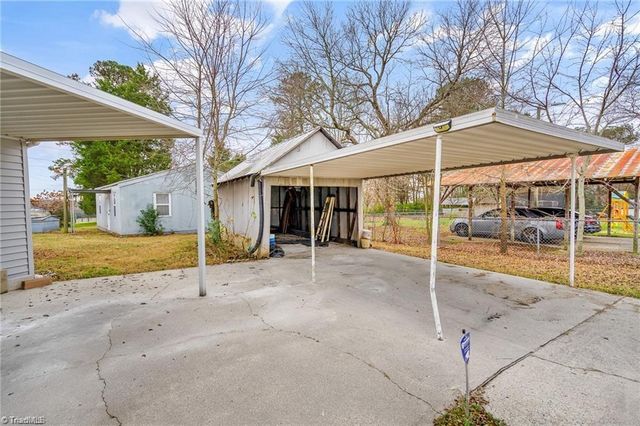 165 Lakeview Church Road, Linwood, NC 27299