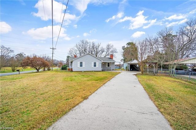 165 Lakeview Church Road, Linwood, NC 27299