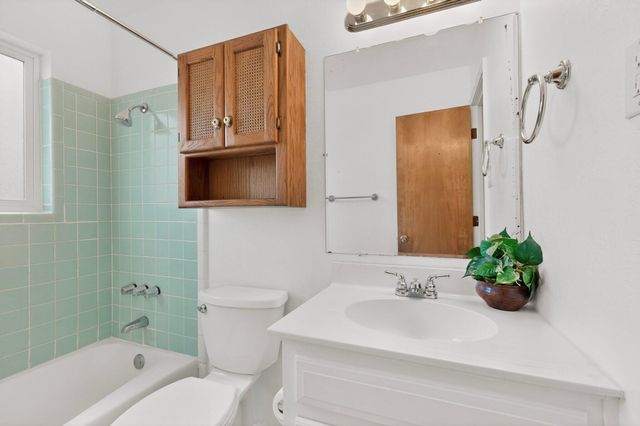 3709 Piermont Drive NE, Albuquerque, NM 87111