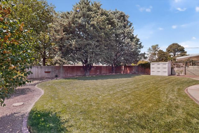 3709 Piermont Drive NE, Albuquerque, NM 87111