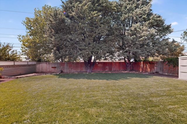 3709 Piermont Drive NE, Albuquerque, NM 87111