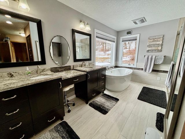 9200 County Road 3 NW, Oronoco, MN 55960