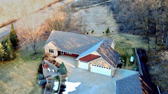 9200 County Road 3 NW, Oronoco, MN 55960