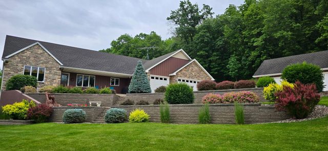 9200 County Road 3 NW, Oronoco, MN 55960