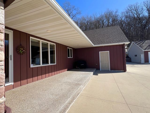 9200 County Road 3 NW, Oronoco, MN 55960