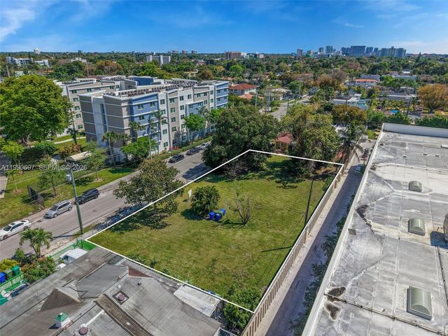 1000 SW 30th Avenue, Miami, FL 33135