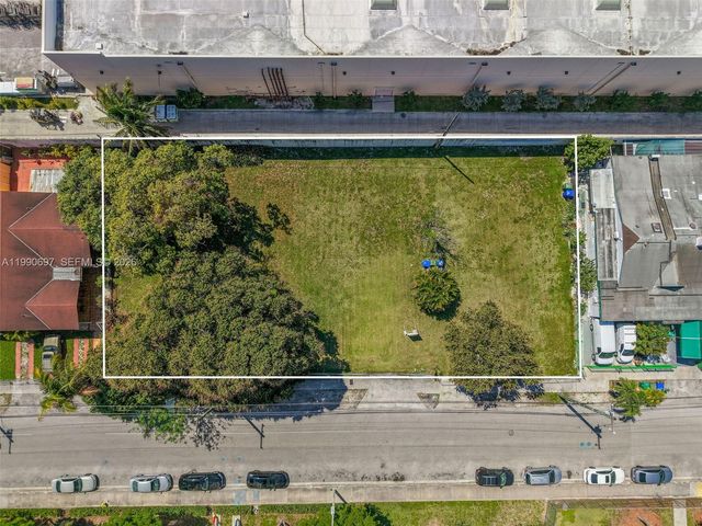 1000 SW 30th Avenue, Miami, FL 33135