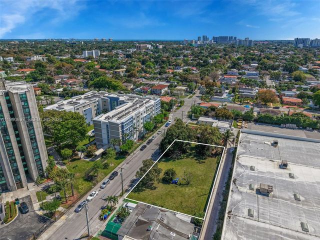 1000 SW 30th Avenue, Miami, FL 33135
