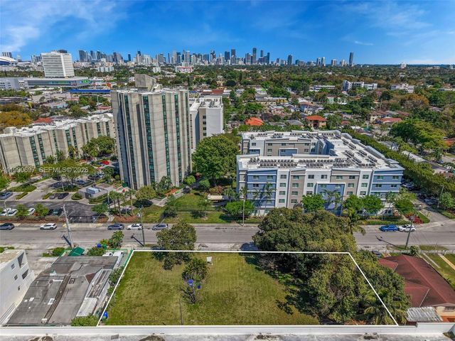 1000 SW 30th Avenue, Miami, FL 33135