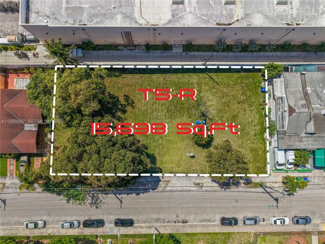 1000 SW 30th Avenue, Miami, FL 33135