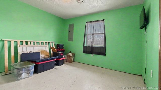 1017 Carla Avenue, Stilwell, OK 74960