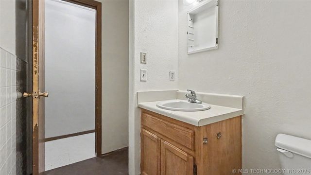 1017 Carla Avenue, Stilwell, OK 74960