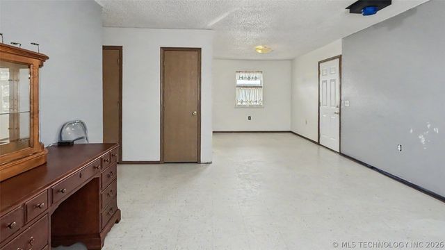 1017 Carla Avenue, Stilwell, OK 74960