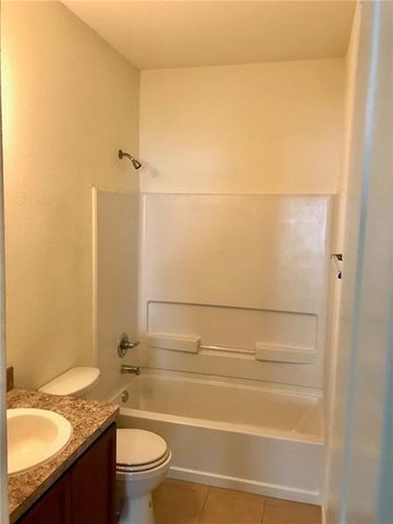 364 Westminster DR, Kyle, TX 78640