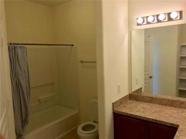 364 Westminster DR, Kyle, TX 78640