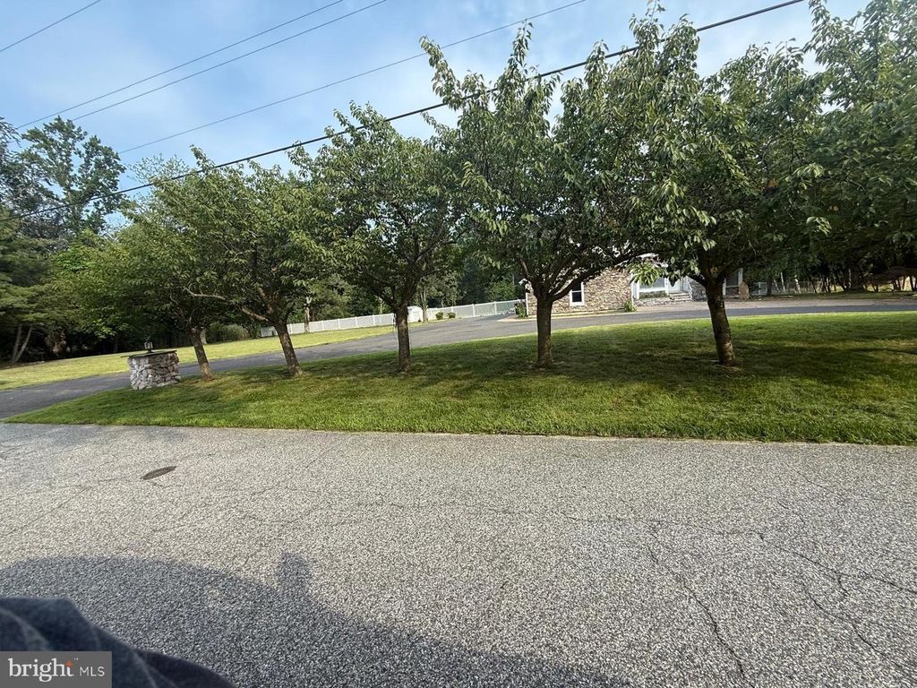 2318 BARTRAM AVE, Atco, NJ 08004