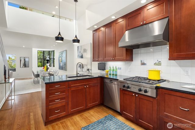 1419 McGilvra Boulevard E, Seattle, WA 98112