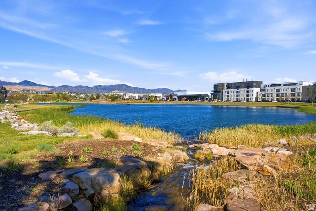 10556 S OQUIRRH LAKE RD, South Jordan, UT 84009