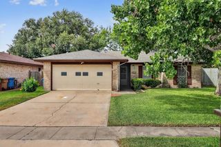 7405 Skyking Dr, Corpus Christi, TX 78412