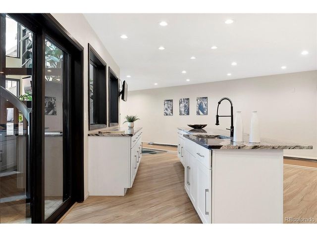 122 Loveland Way, Golden, CO 80401