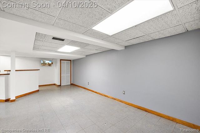 47269 S Chigwidden Drive, Northville, MI 48167