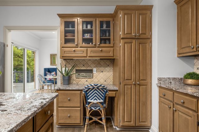 9318 Navaho Dr, Brentwood, TN 37027