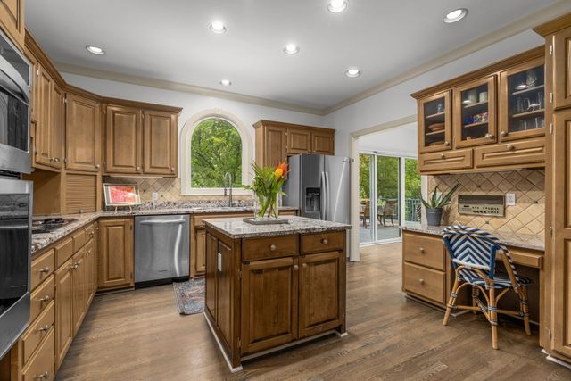 9318 Navaho Dr, Brentwood, TN 37027