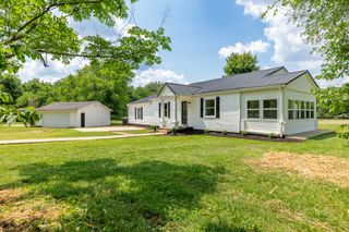 3388 Anes Station Rd, Lewisburg, TN 37091