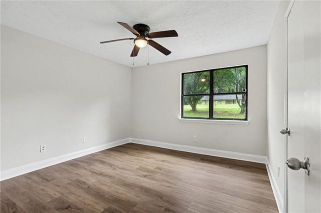 3210 Grand Central Drive, Snellville, GA 30078