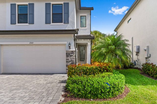 2343 Rollingwood Court, Oakland Park, FL 33309