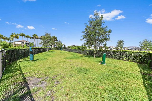 2343 Rollingwood Court, Oakland Park, FL 33309