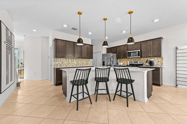 2343 Rollingwood Court, Oakland Park, FL 33309