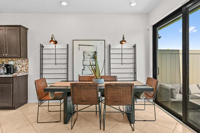 2343 Rollingwood Court, Oakland Park, FL 33309