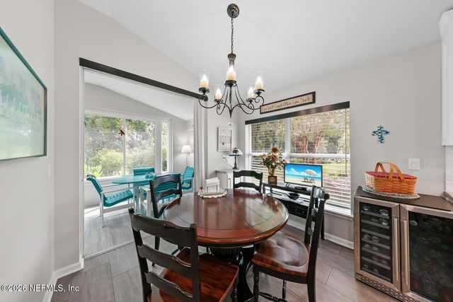 9239 SUNRISE BREEZE Circle, Jacksonville, FL 32256